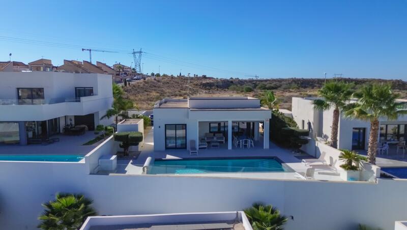 4 bedroom Villa for sale