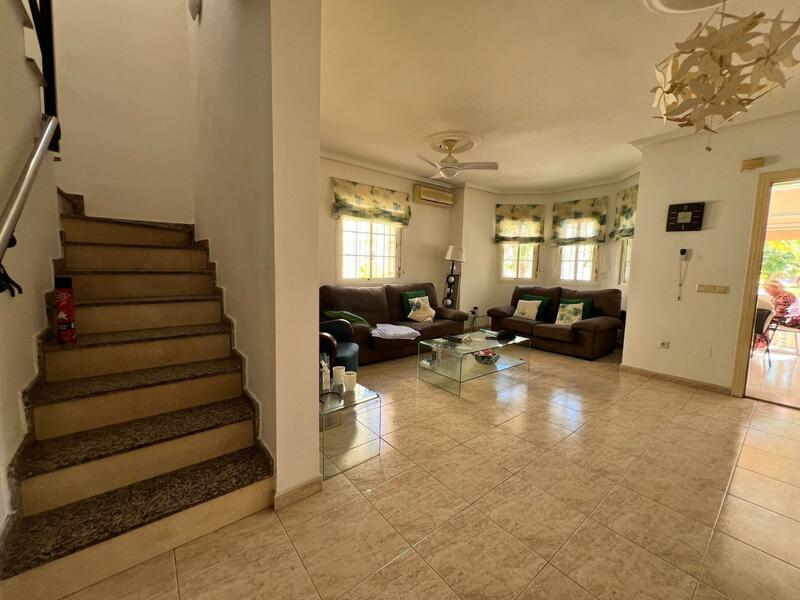 3 Cuarto Villa en venta