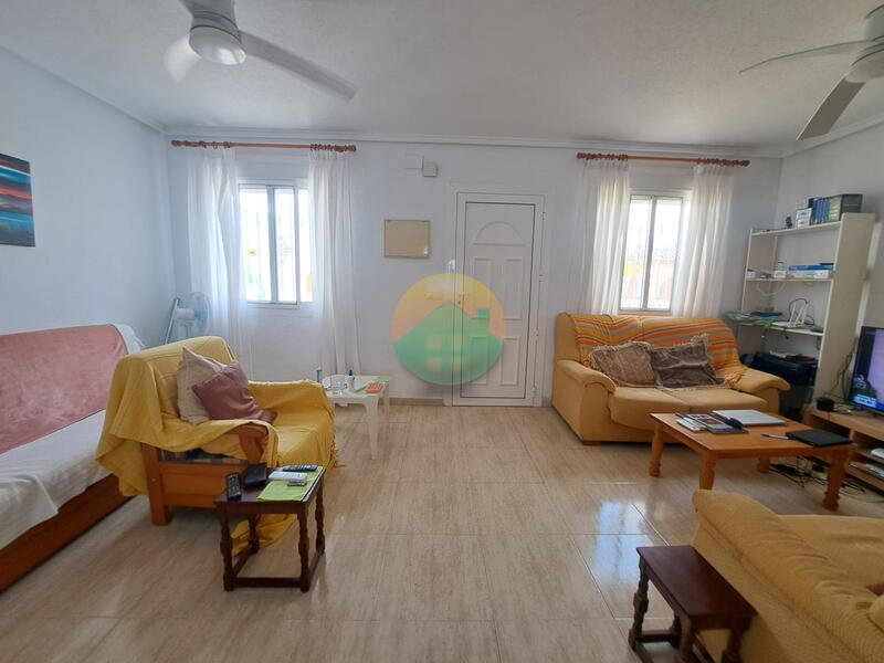 2 Cuarto Villa en venta