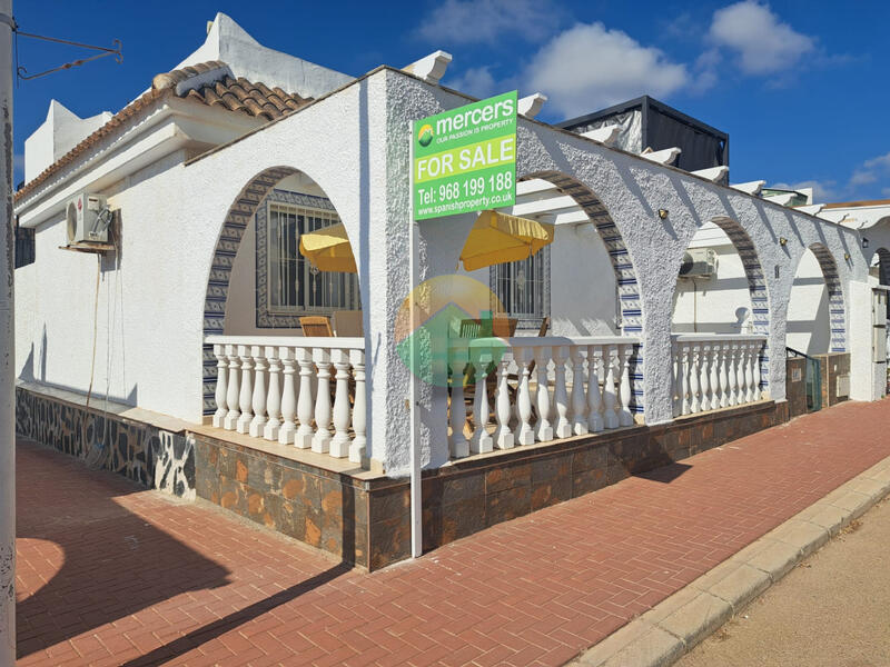 2 Cuarto Villa en venta