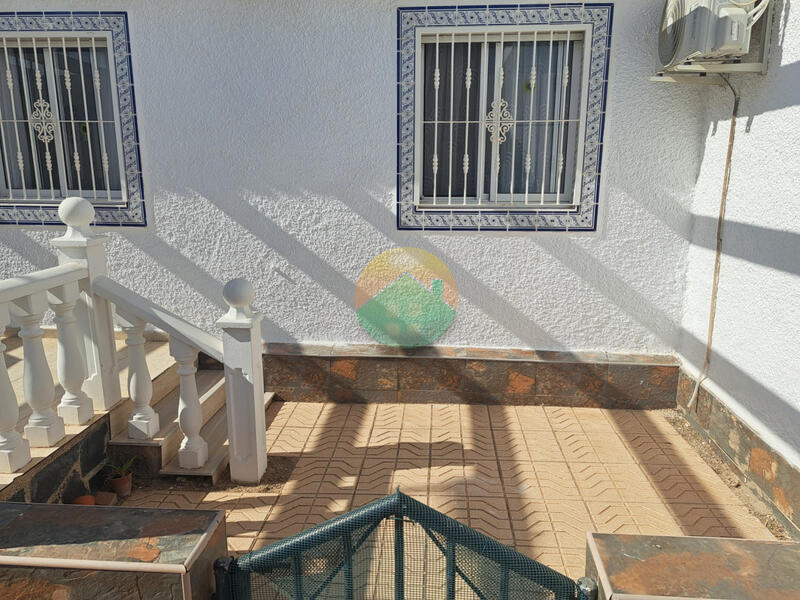 2 Cuarto Villa en venta