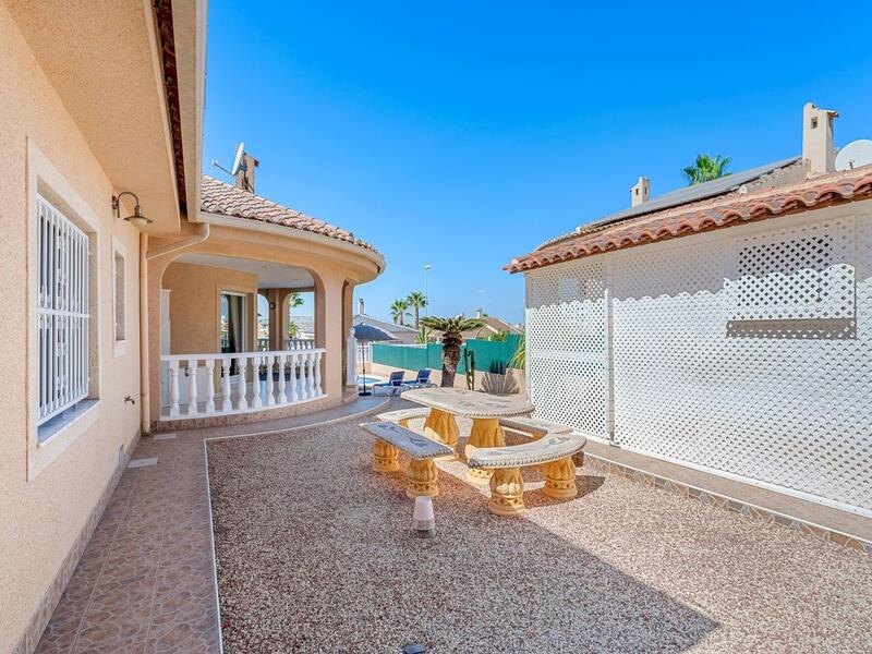 3 Cuarto Villa en venta