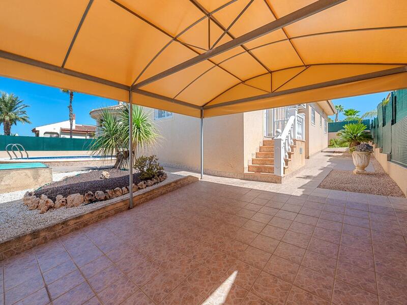 3 Cuarto Villa en venta