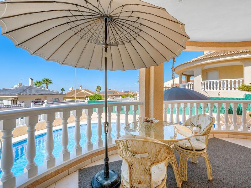 3 Cuarto Villa en venta