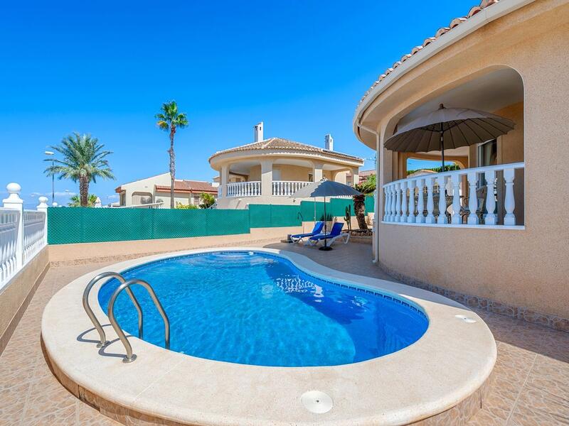 3 Cuarto Villa en venta
