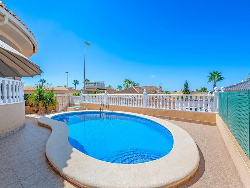 3 Cuarto Villa en venta
