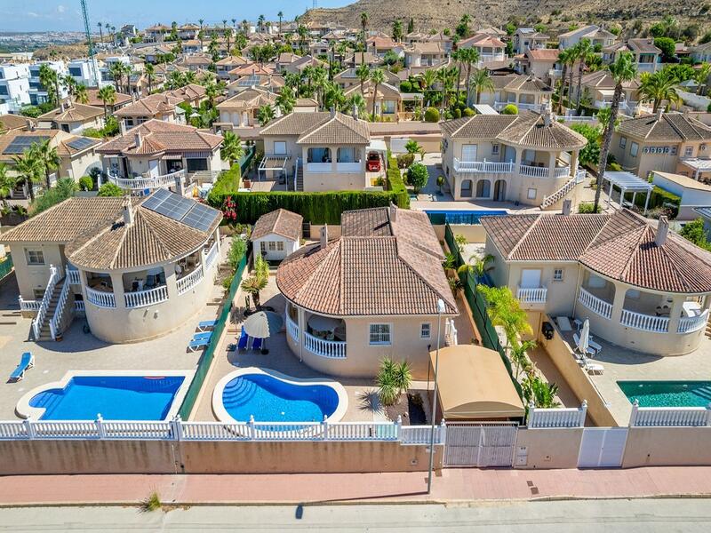 3 Cuarto Villa en venta