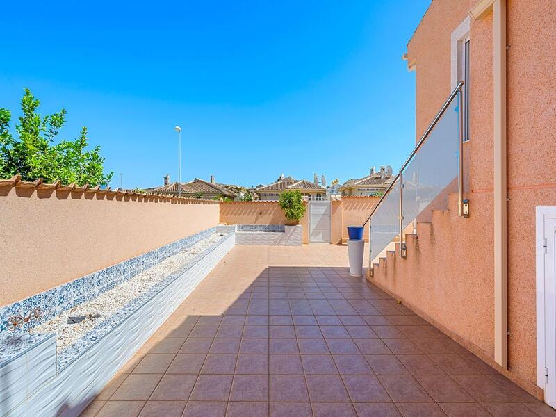 3 Cuarto Villa en venta