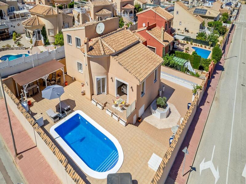 3 Cuarto Villa en venta