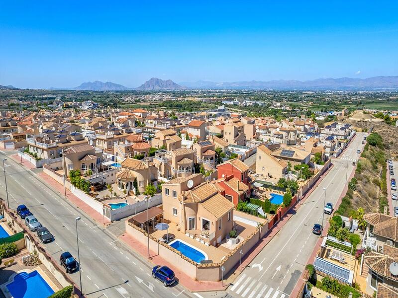3 Cuarto Villa en venta