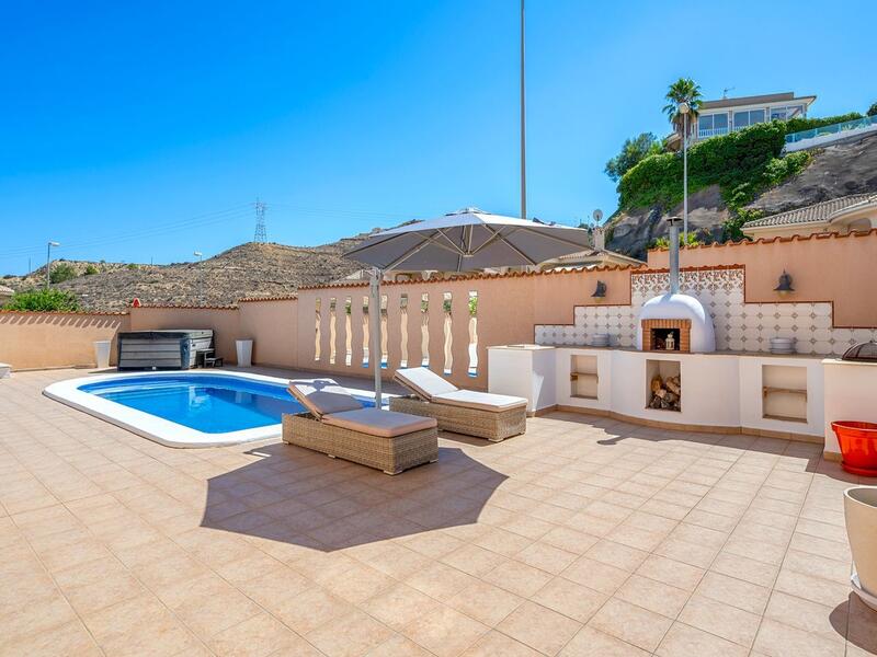 3 Cuarto Villa en venta