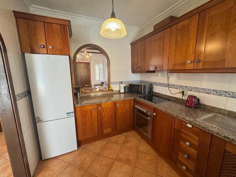 3 Schlafzimmer Landhaus zu verkaufen