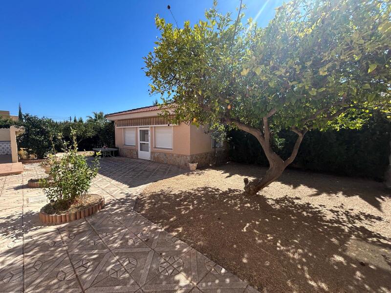 6 bedroom Villa for sale