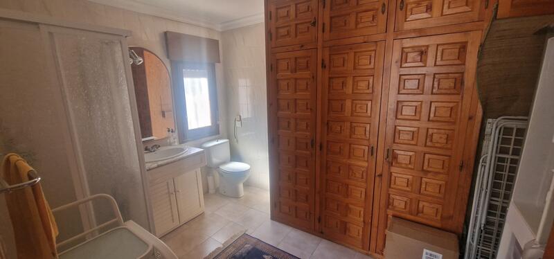 4 bedroom Villa for sale