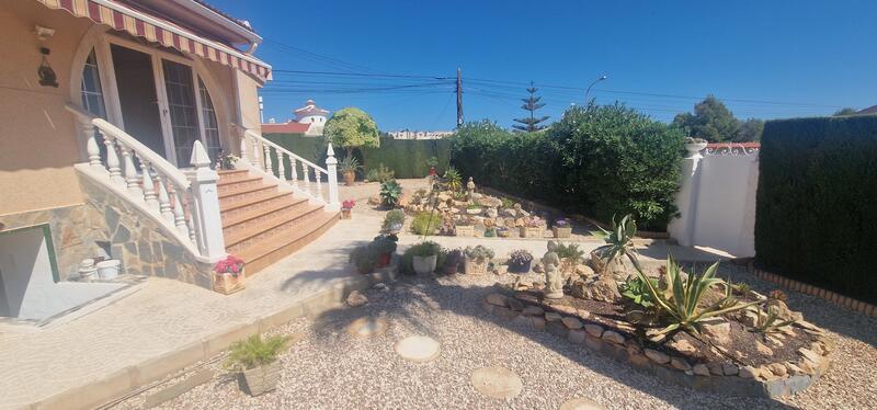 4 bedroom Villa for sale