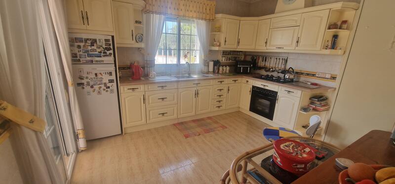 4 bedroom Villa for sale