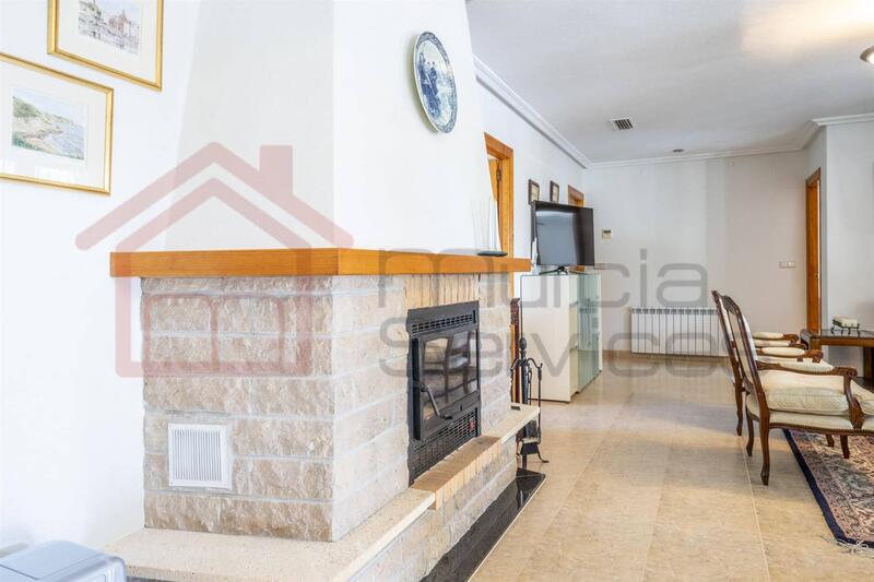 5 bedroom Villa for sale