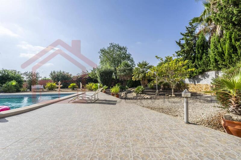 5 bedroom Villa for sale