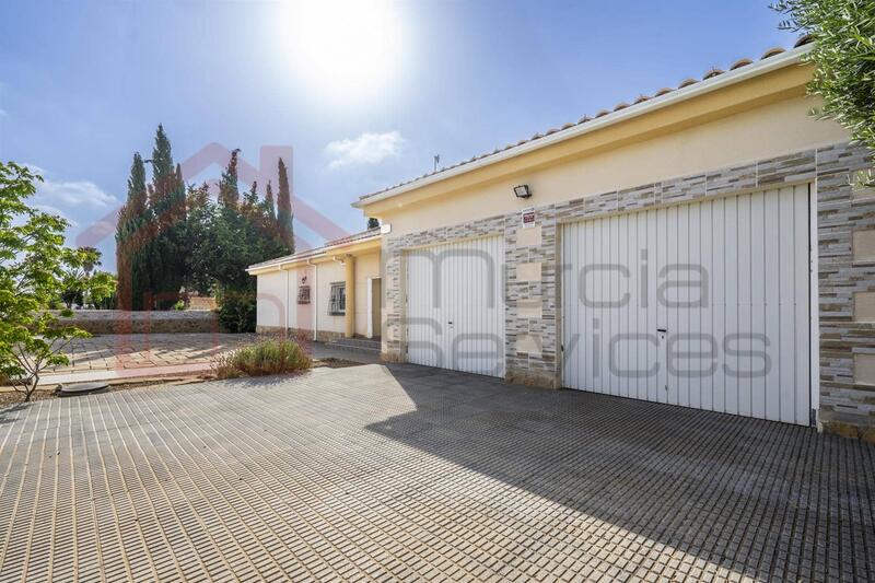 5 bedroom Villa for sale