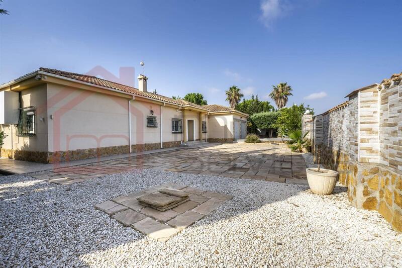 5 bedroom Villa for sale