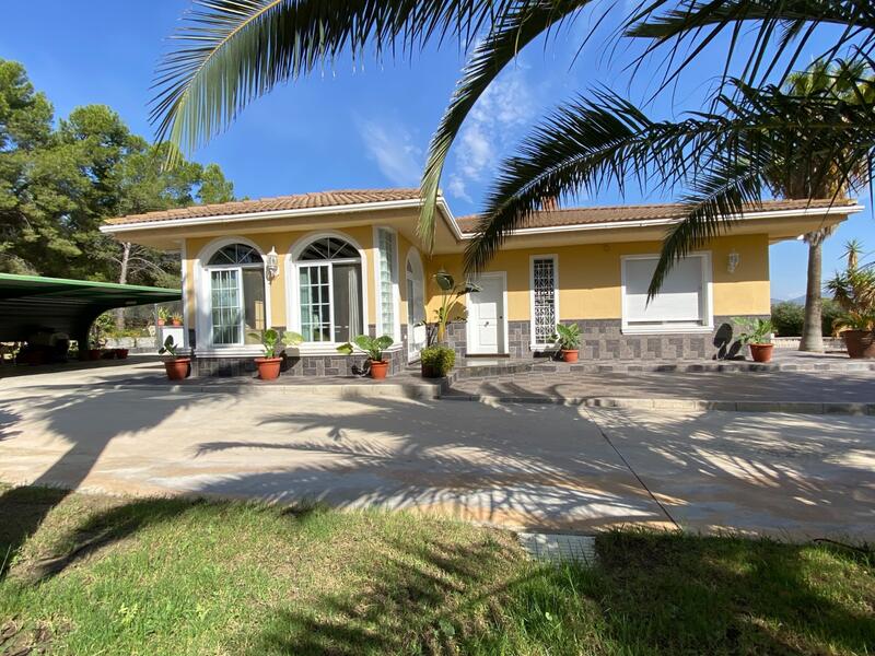 4 bedroom Villa for sale