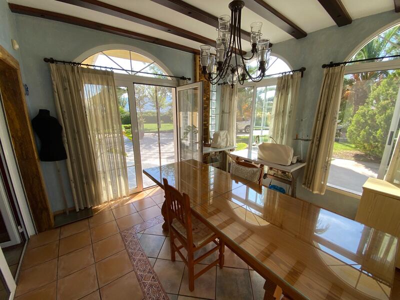 4 bedroom Villa for sale