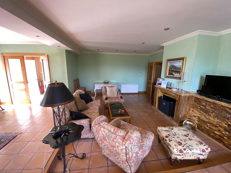 4 bedroom Villa for sale