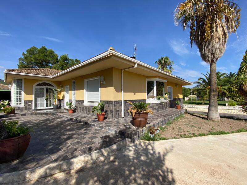 4 bedroom Villa for sale