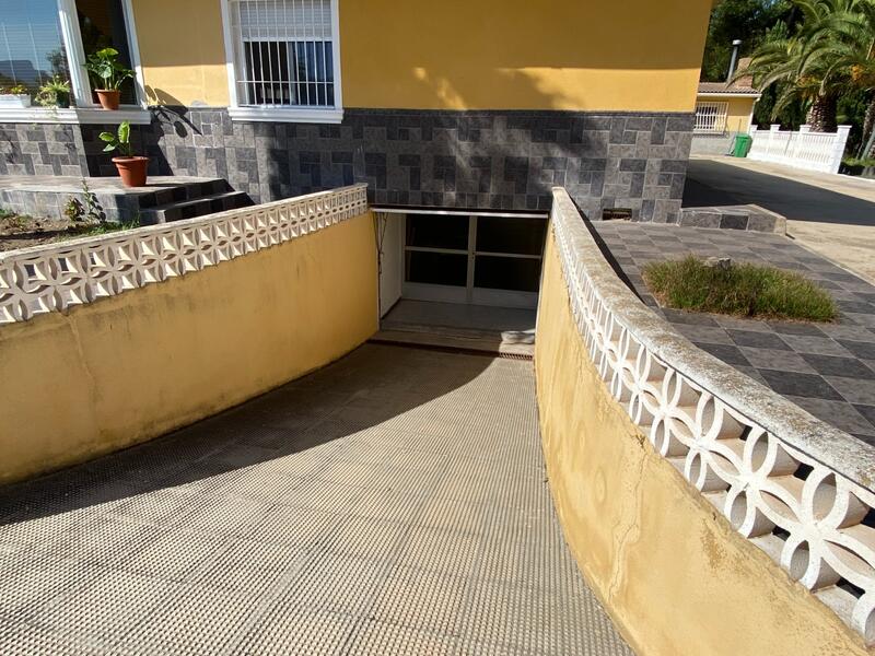 4 bedroom Villa for sale