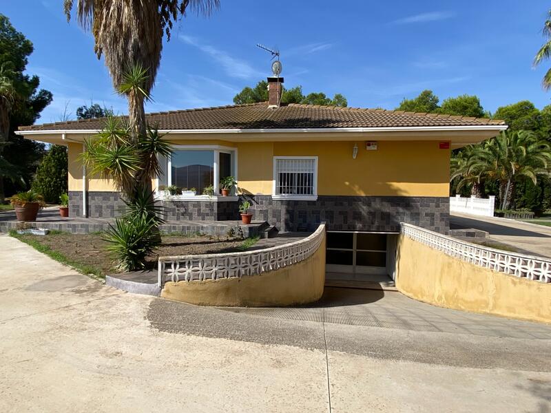 4 bedroom Villa for sale