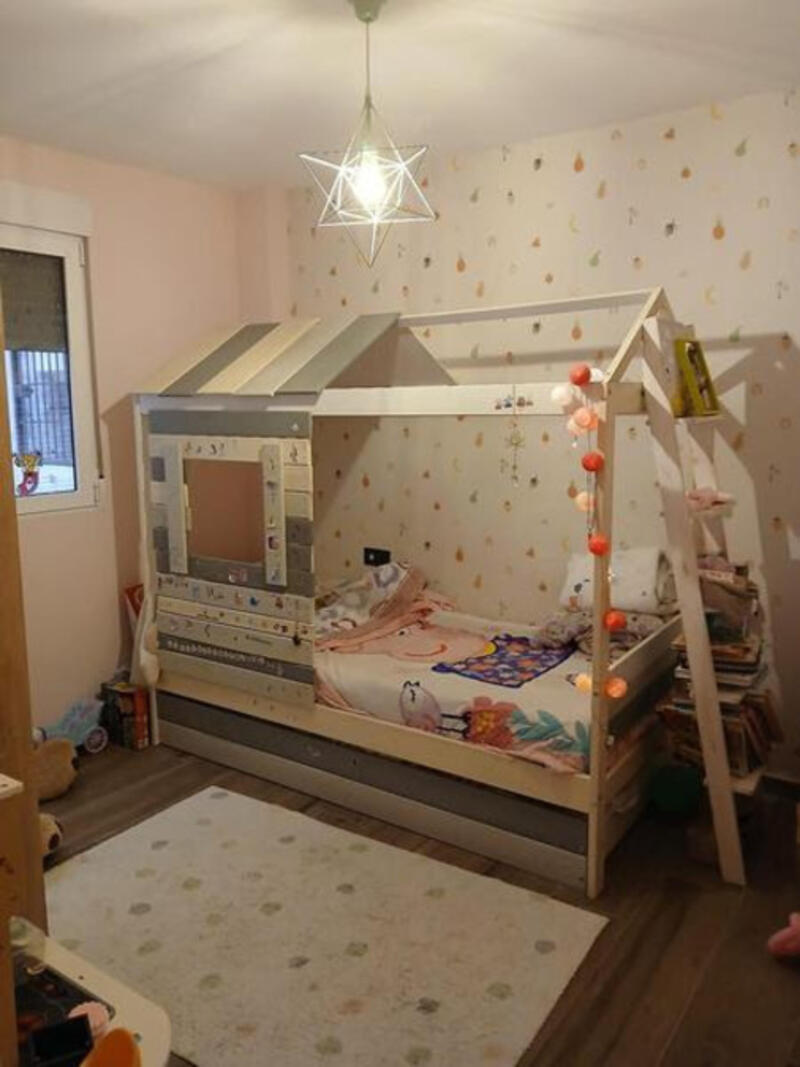 3 bedroom Apartment for sale