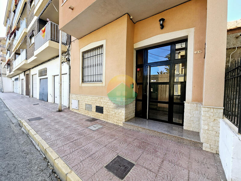 3 bedroom Apartment for sale
