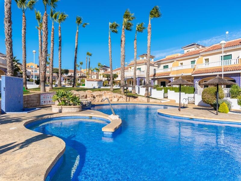 3 bedroom Townhouse for sale