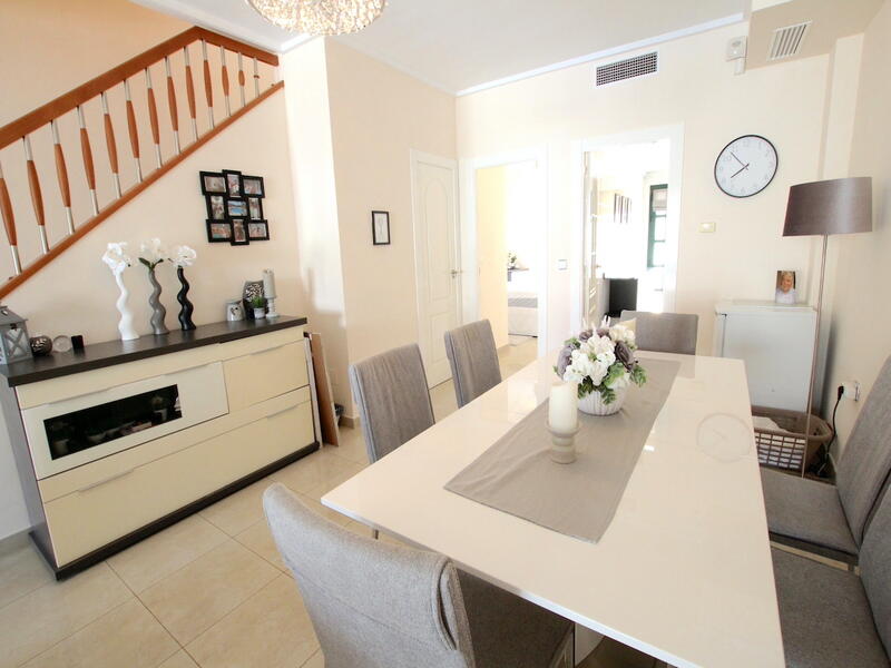 3 bedroom Townhouse for sale