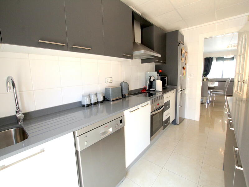 3 bedroom Townhouse for sale