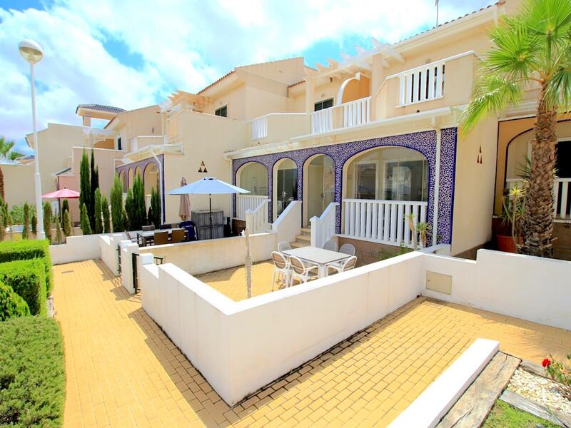 3 bedroom Townhouse for sale