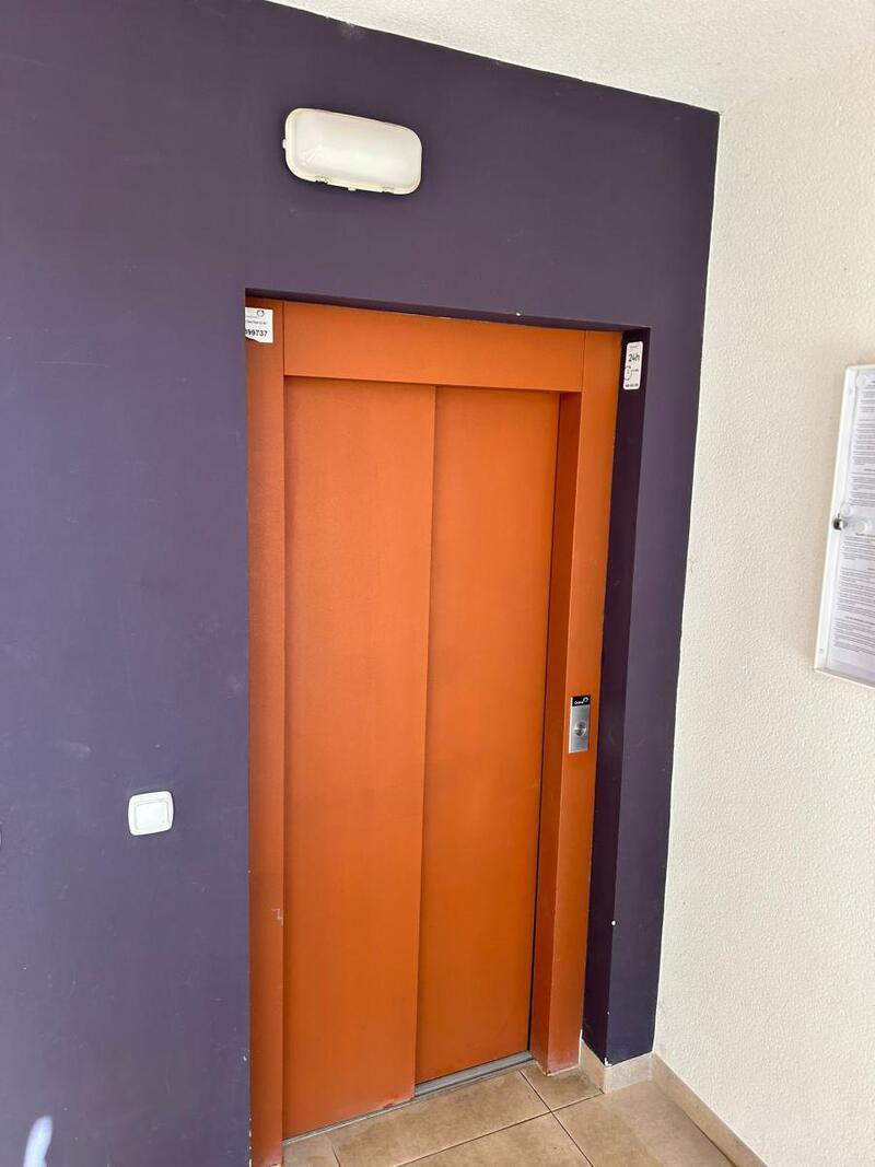 2 спальная комната квартира продается