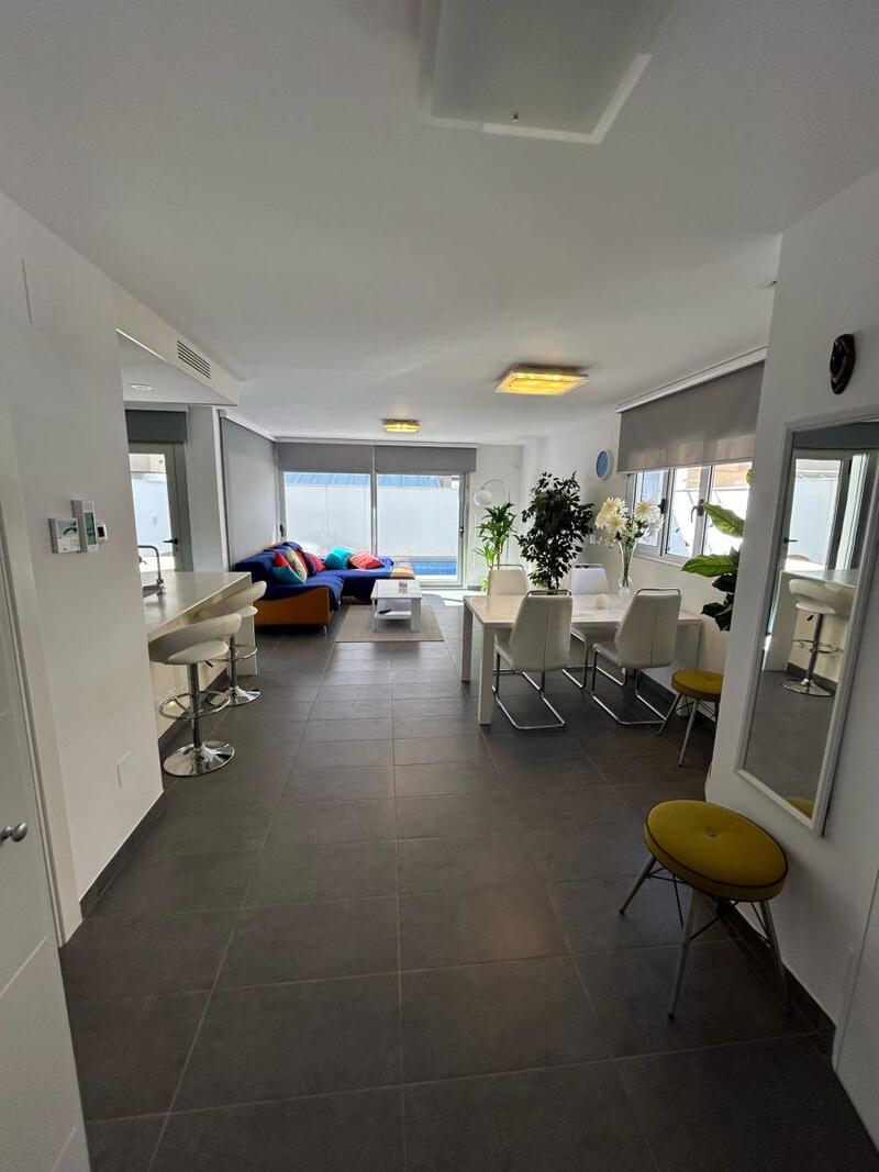 3 bedroom Villa for sale