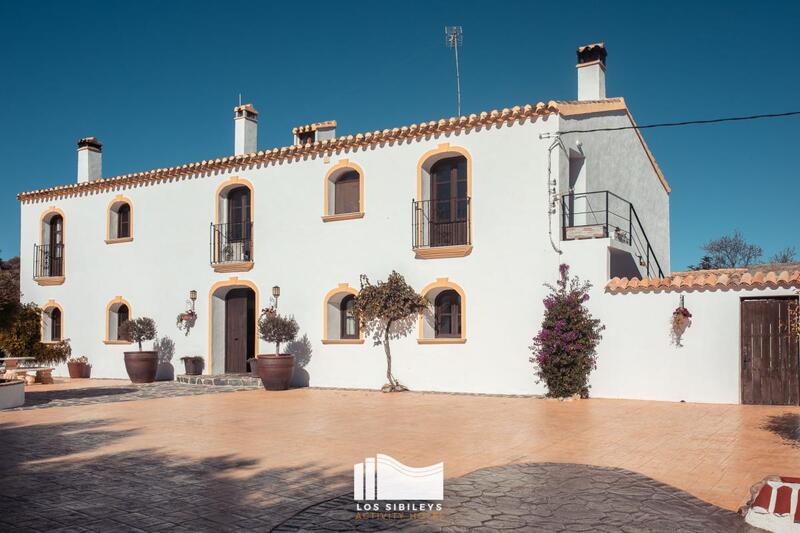 Country House for sale
