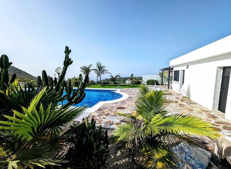5 bedroom Villa for sale