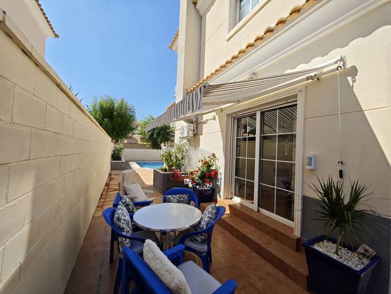 4 bedroom Villa for sale
