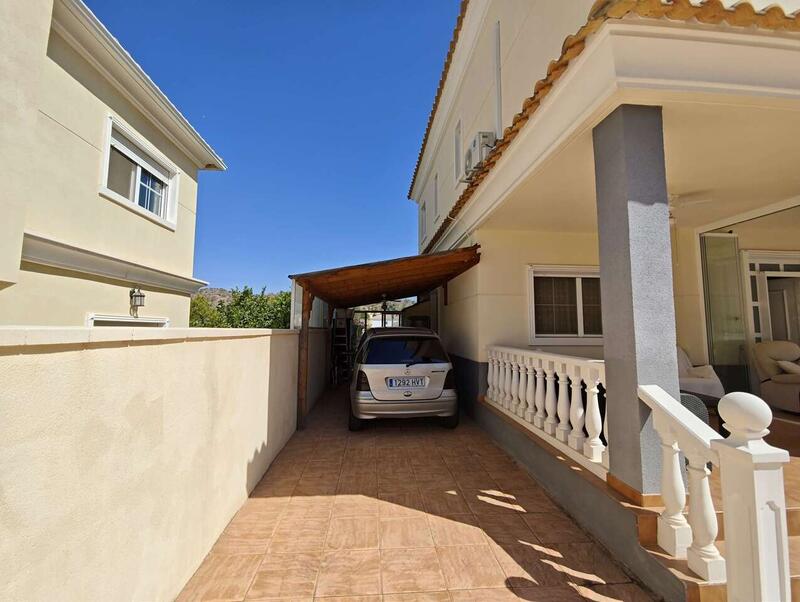 4 bedroom Villa for sale