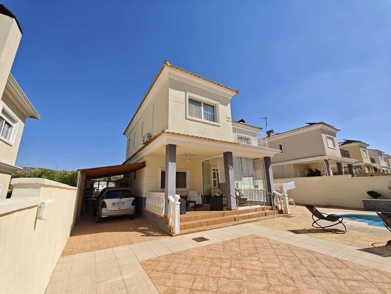4 bedroom Villa for sale