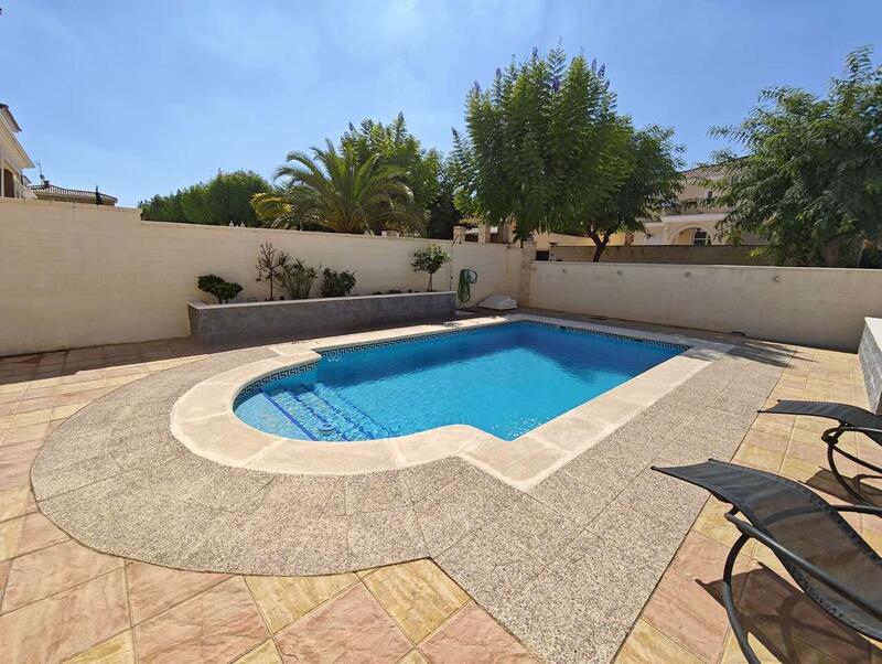 4 bedroom Villa for sale