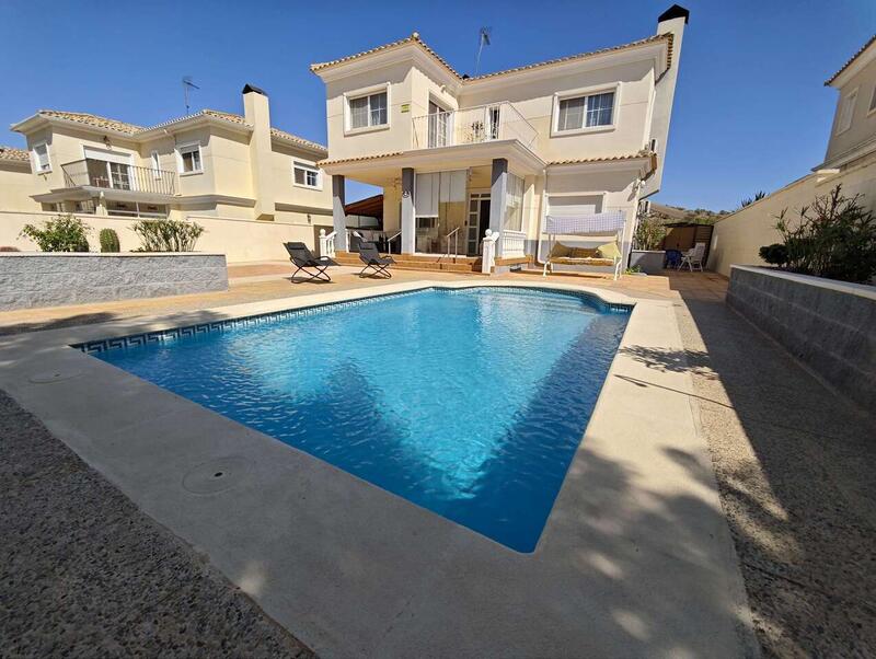 4 bedroom Villa for sale