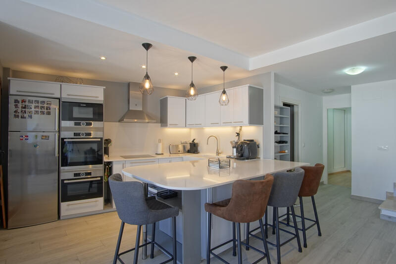 3 bedroom Apartment for sale