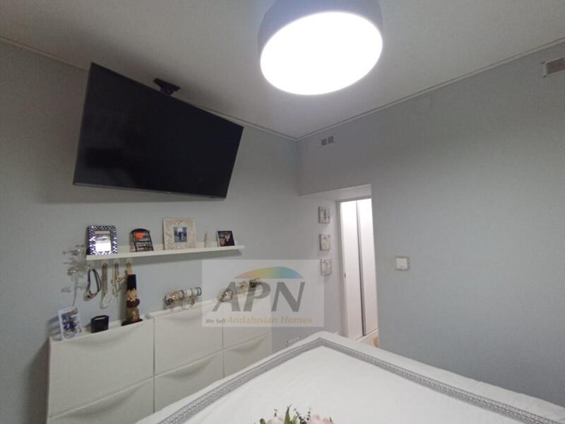 2 bedroom Townhouse for sale