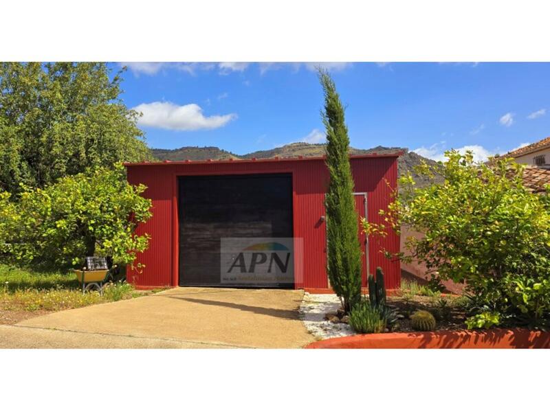 5 bedroom Country House for sale