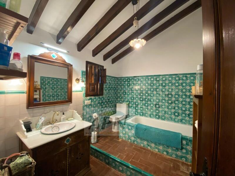 3 bedroom Country House for sale
