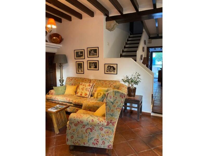 3 bedroom Country House for sale